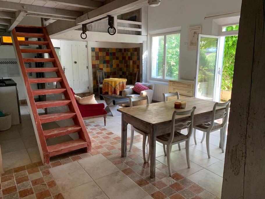 Le Tapis Vert - Loft Avec Jardin Auch Exterior foto